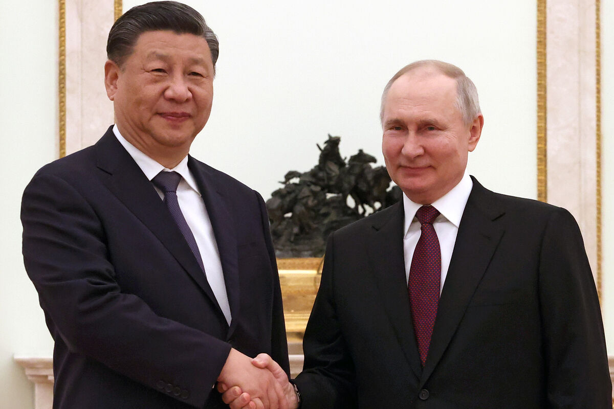 Путин заявил, что Россия поддерживает Китай в защите его интересов и прав