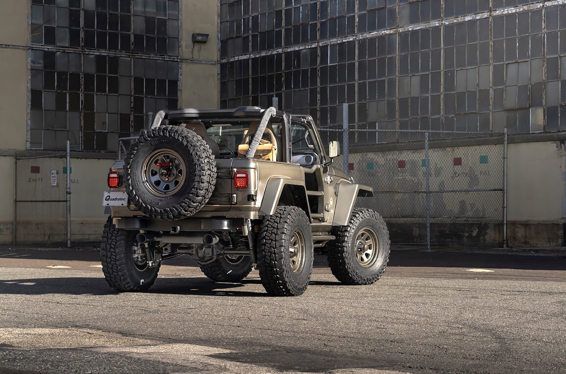 Продавец запчастей для Jeep построил Wrangler в стиле ретро Новости