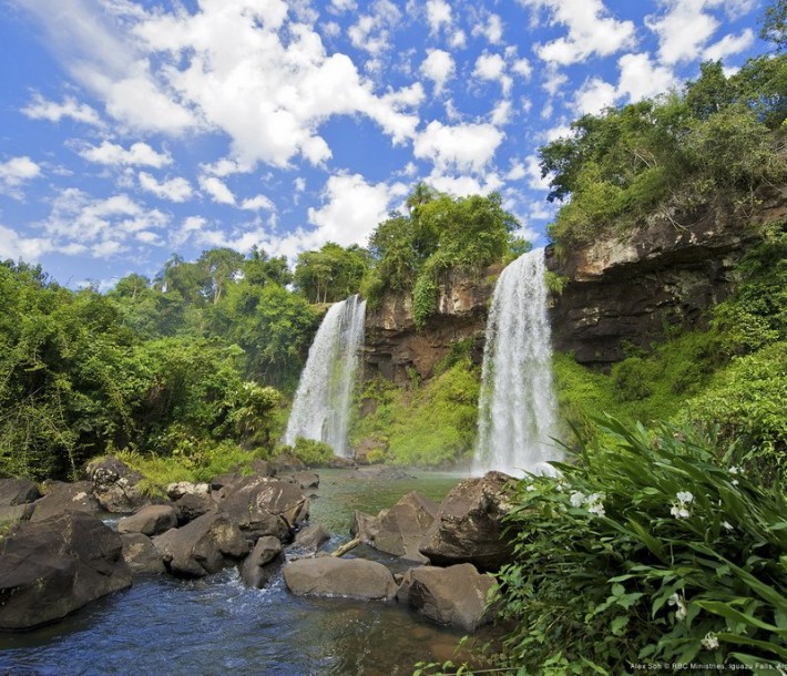 Красивейшие водопады Игуасу природа