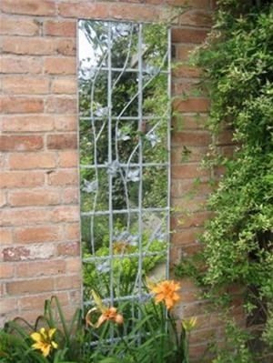 Зеркало в саду декор,ландшафтный дизайн