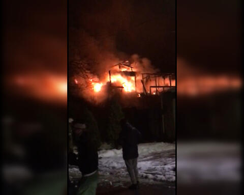 В Анапе горит двухэтажный жилой дом ВИДЕО