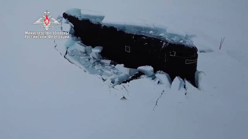 Экспедиция «Умка-2021». Подлодки, самолеты и арктический потенциал армия