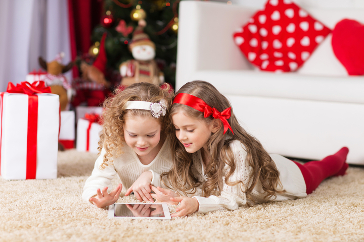 Крисмас кидс. Kids Christmas Gifts idea. Kids Christmas Gift Tablet. Christmas Tablet Kids. Christmas Kid back.