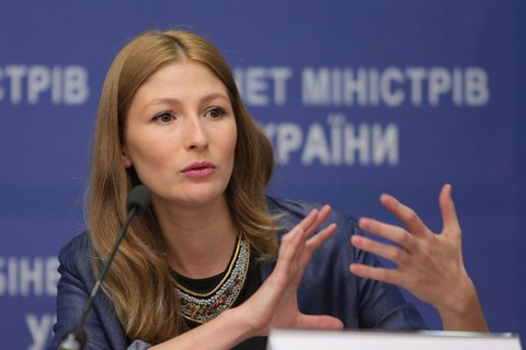 Порошенко предложили назначить главой украинских пропагандистов экс-журналистку меджлисовского телеканала