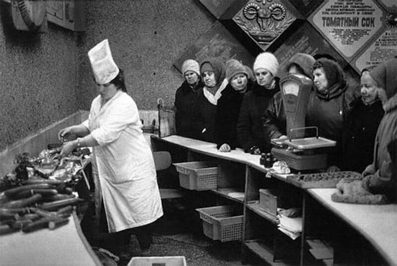 Как выглядел советский шопинг Как выглядел советский шопинг НОСТАЛЬГИЯ,ПЕРЕСТРОЙКА,СОВЕТСКИЙ ПЕРИОД,СОВЕТСКИЙ СОЮЗ,СОВЕТСКОЕ ВРЕМЯ,СОЦИАЛИЗМ,СССР