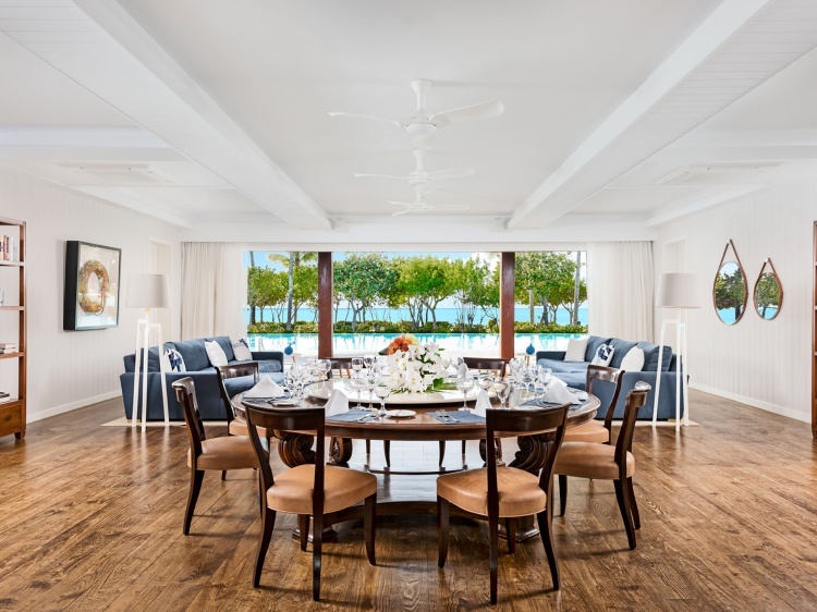 В гостях у Брюса Уиллиса: экскурсия по рекордно дорогому пляжному комплексу актера за 33 миллиона долларов В гостях у Брюса Уиллиса: экскурсия по рекордно дорогому пляжному комплексу актера за 33 миллиона долларов Звезды,Звездные пары