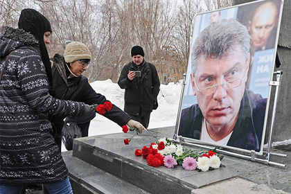 За какие заслуги увековечат Бориса Немцова? За какие заслуги увековечат Бориса Немцова?