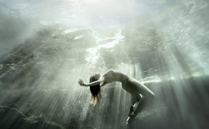 Девушки в воде на снимках Меган Огилви фото,фотография,фотосафари