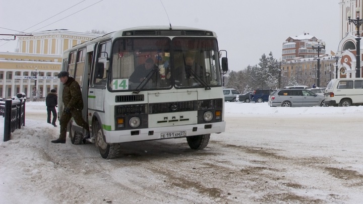 МИГРАНТ В КАЛУГЕ ОБЗЫВАЛ БЕРЕМЕННУЮ ПАССАЖИРКУ ИЗ-ЗА ОТКАЗА ПЛАТИТЬ НАЛИЧНЫМИ
