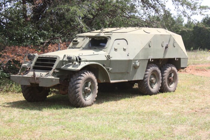 Как в Советском Союзе появился знаменитый БТР-60 - машина с повышенной проходимостью 