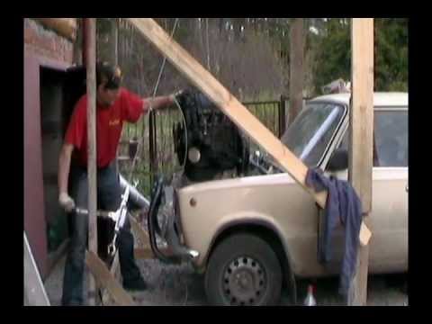 Как за три секунды вынуть двигатель из автомобиля