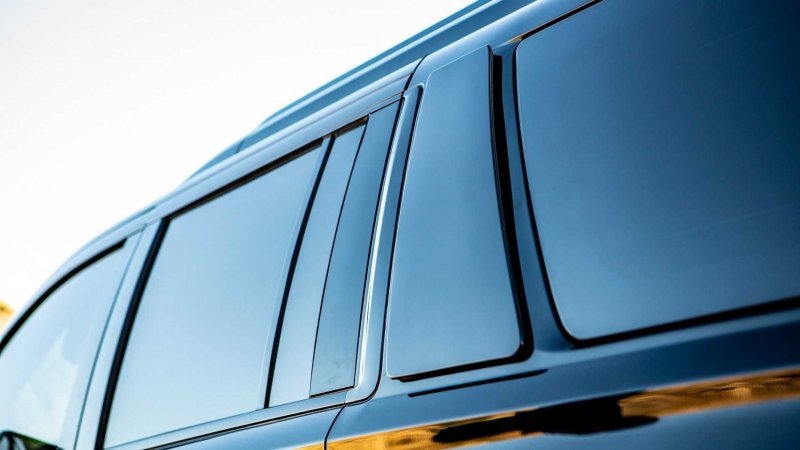 Бронированный Cadillac Escalade с невероятно роскошным салоном Бронированный Cadillac Escalade с невероятно роскошным салоном cadillac escalade