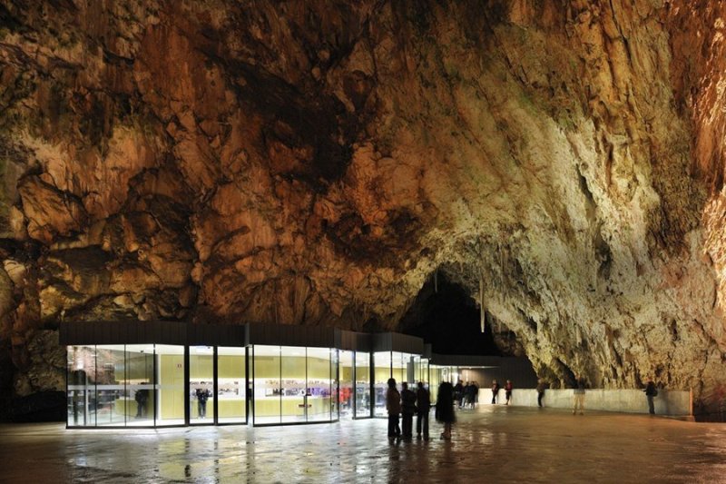 В пещере горного короля: невероятные сооружения, построенные под землей мир,подземелье,подземные сооружения,подземные убежища,Пространство,факты