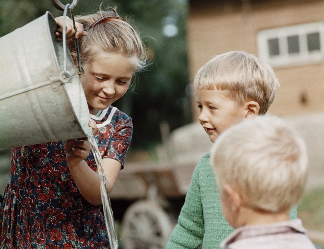 Фотографии из далекого детства