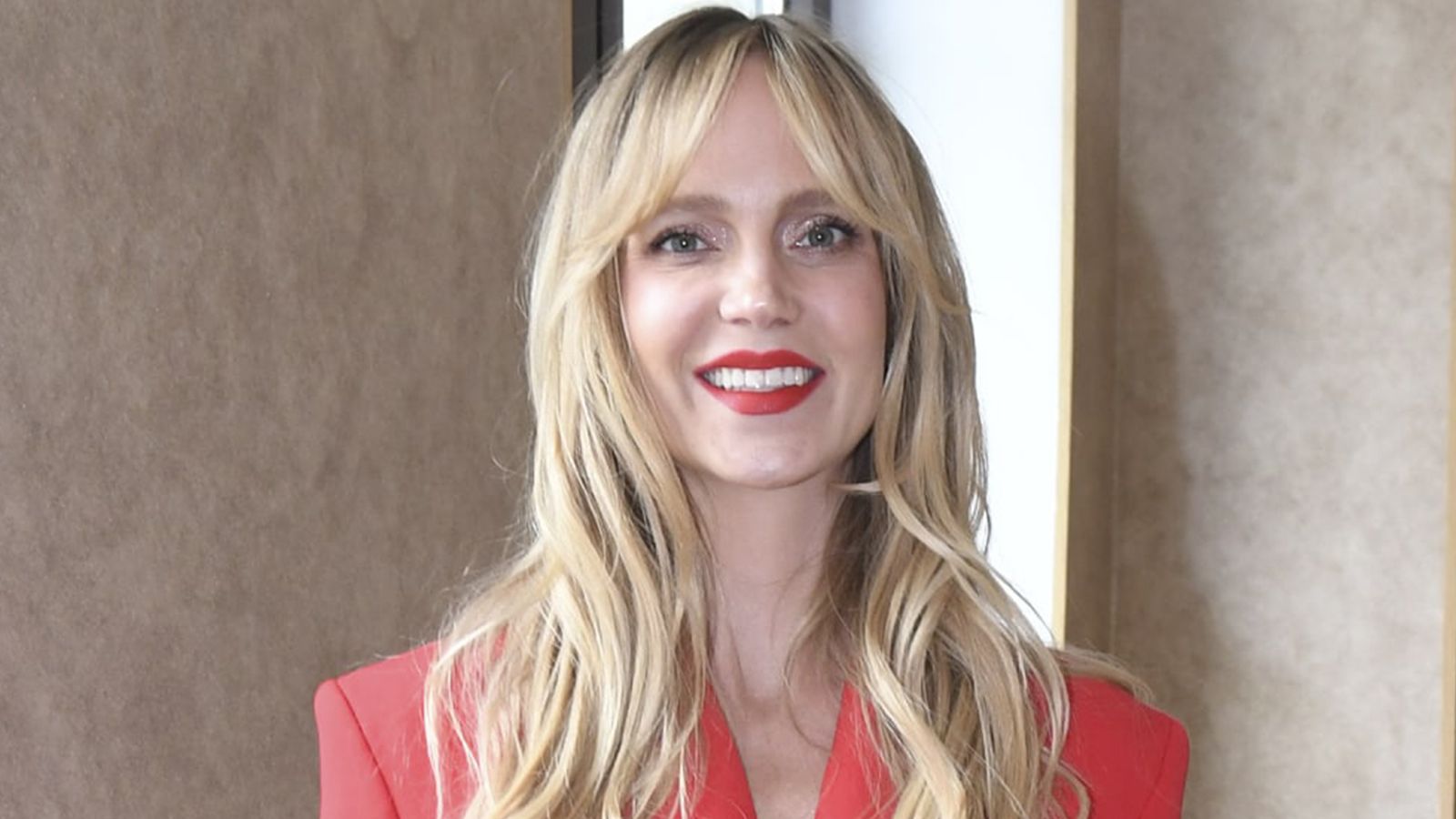 Певица Глюкоза не простила возлюбленному измену