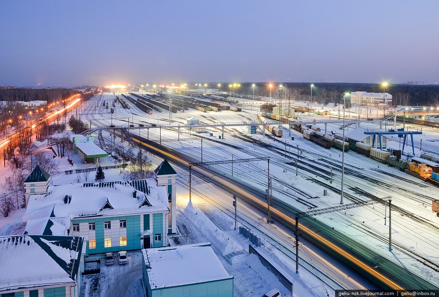 Одна из крупнейших сортировочных станций в России с высоты