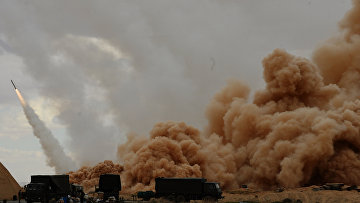 Ракетные системы залпового огня (РСЗО) "Ураган" вооруженных сил Сирийской арабской армии (САА) у Пальмиры