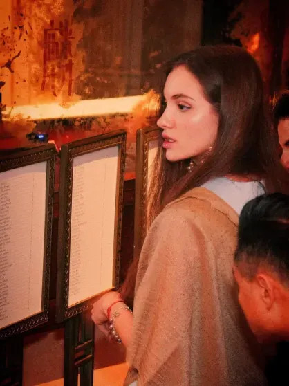 Курс на Восток: Ксения Собчак, Полина Киценко и Аврора Киба проводят время в Китае, а девушка Павла Дурова посетила Токио АхалаяАнка, Вавилова, Собчак, ЮнусоваАнна, ТокиоЮлия, КиценкоПолина, ШанхаеАврора, девушка, ШанхаеКсения, ТокиоАврора, ШанхаеЮлия, СобчакКсения, Ксении, ШанхаеФото, Российские, ШанхаеДарья, Basel, искусства, современного, ярмарок