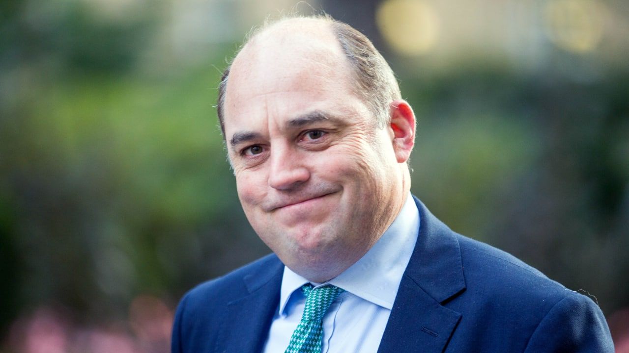 Бен уоллес политик. Бен уоллес министр. Бен уоллес политик. Бен уоллес политик. Уоллес министр британии.