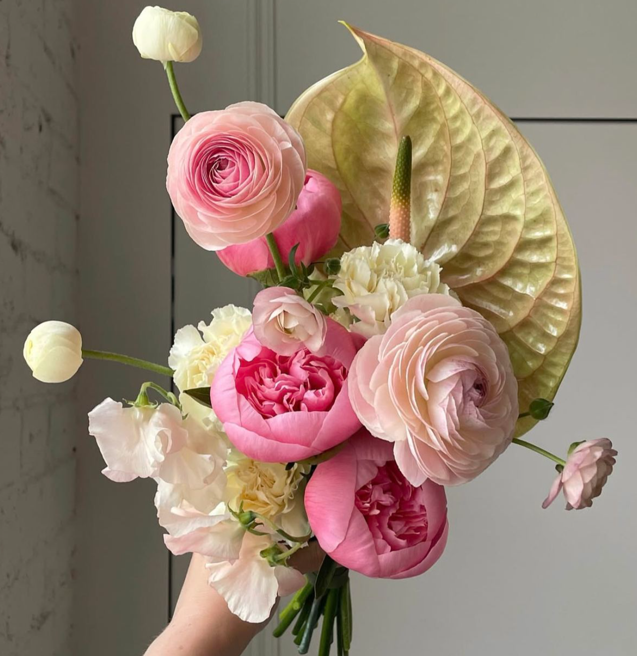 Свадебные букеты 2026: 20+ идей для вдохновения