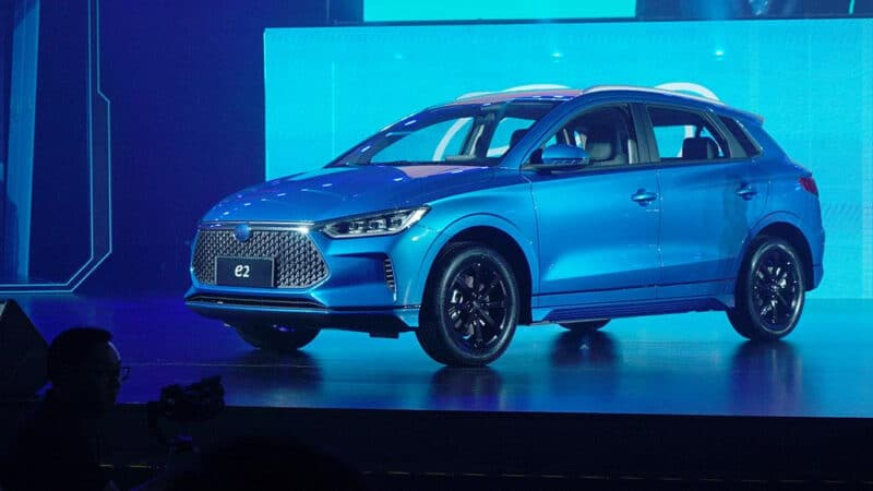 Новый хэтчбек BYD e2 EV выпущен в Китае по цене 14 950 долларов США