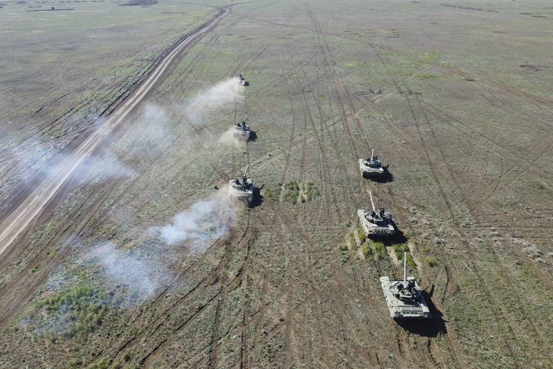 Учения ВДВ в Крыму. Отработка навыков и демонстрация возможностей Учения ВДВ в Крыму. Отработка навыков и демонстрация возможностей армия