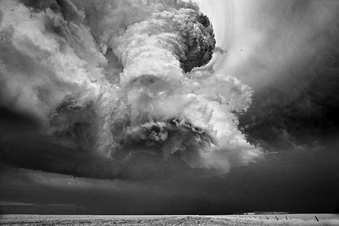 Шторм в фотографиях Mitch Dobrowner