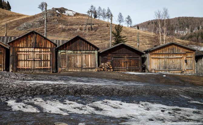 Коммунар, Хакасия: край, где заканчиваются дороги Коммунар, России, Коммунаре, поселке, одной, улица, центральная, можно, выглядит, поселка, попросили, гаражи, находится, открытку, просто, такой, улицам, Коммунара, Хакасии, дороги