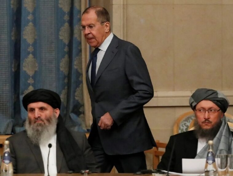 Глава МИД России Сергей Лавров встретился с делегацией Талибана* в Москве (ВИДЕО)
