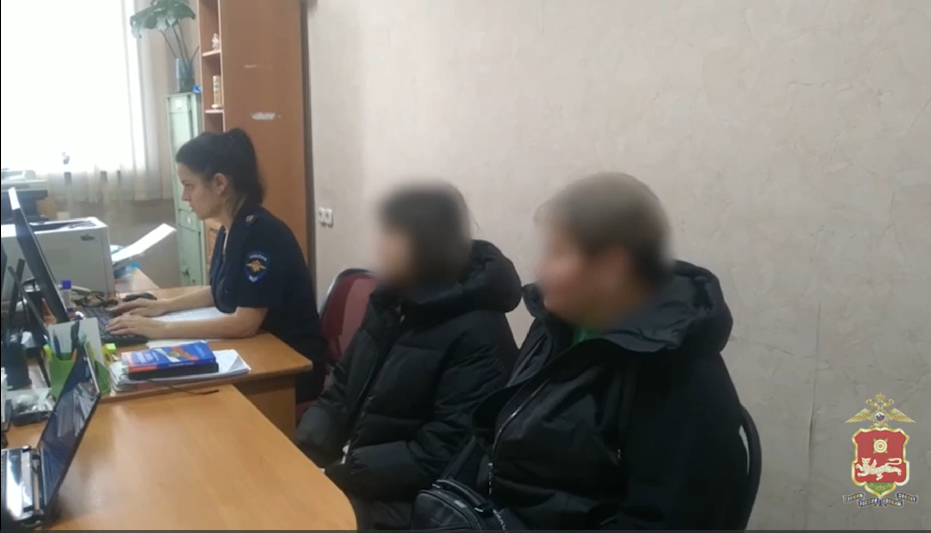 В Хакасии школьницу задержали силовики за ложное предложение совершить теракт