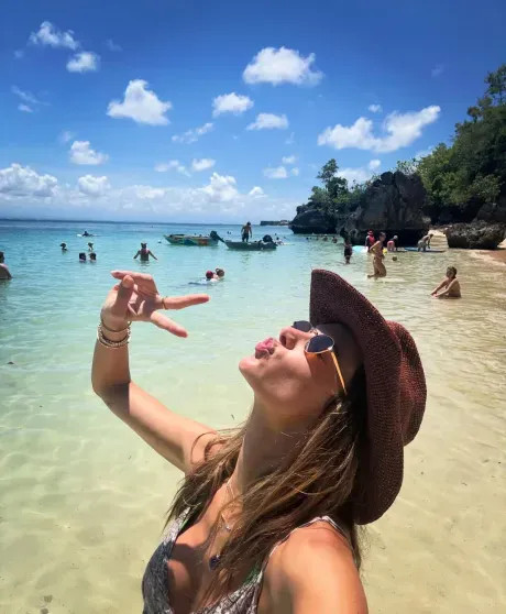 Алессандра Амбросио встретила 45-летие на Бали с бойфрендом и детьми Амбросио, АмбросиоАлессандра, Алессандра, Палмер, своего, бизнесменом, Алессандры, Джейми, несколько, продюсером, саудовским, Ричардом, фотографом, Николо, итальянским, романов, разошлись, причин, объяснив, марте