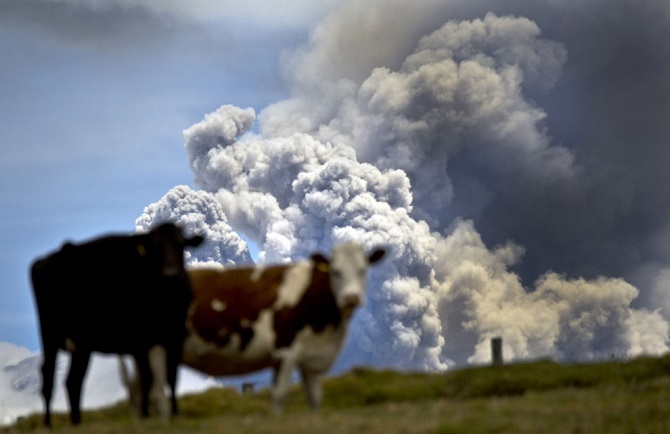 Извержения вулканов в 2015 году
