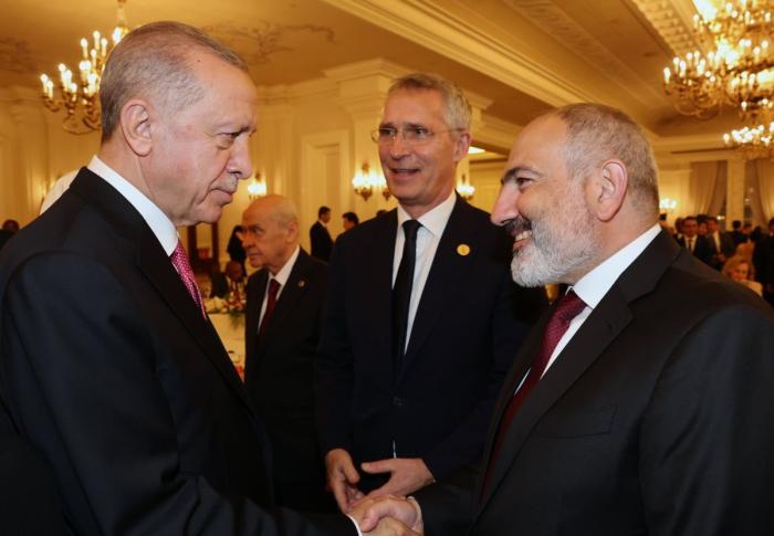 Нагорный Карабах: военная операция Баку была поддержана Турцией и Николом Пашиняном