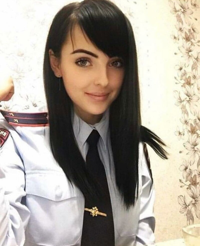 Закуй меня в наручники. Самые сексапильные сотрудницы российской полиции девушки,отдых,фотоподборка