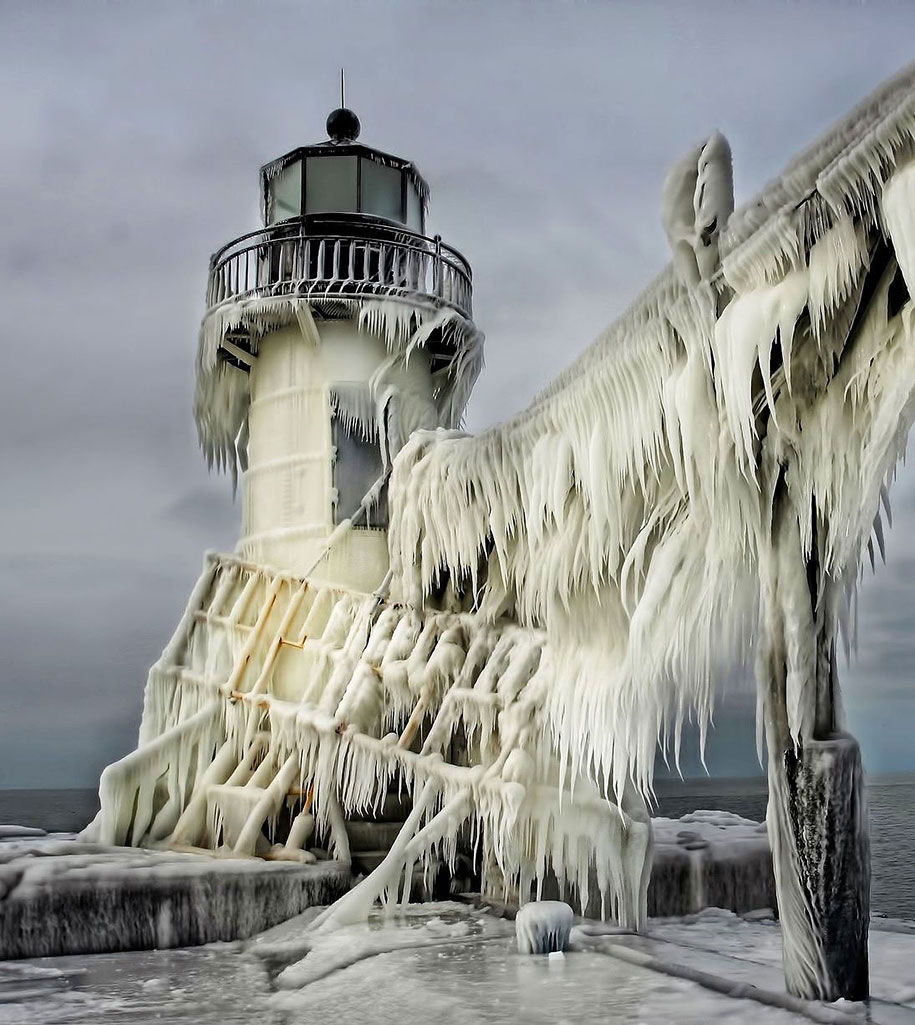 Фотография: Ледяное вдохновение — 23 фото интересных образований изо льда №7 - BigPicture.ru