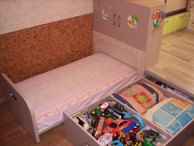 Моя детская: мозаика на откосах и "подвал" для кроватей