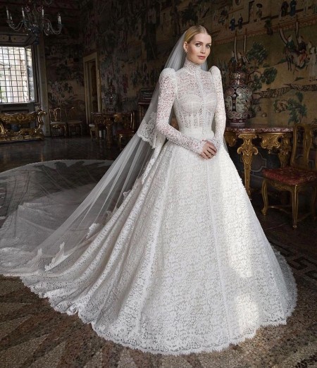 Пять свадебных образов племянницы принцессы Дианы леди Китти Спенсер Пять свадебных образов племянницы принцессы Дианы леди Китти Спенсер Свадьбы,Платья и кольца