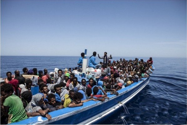 В Эгейском море началась операция НАТО по сдерживанию потока мигрантов 