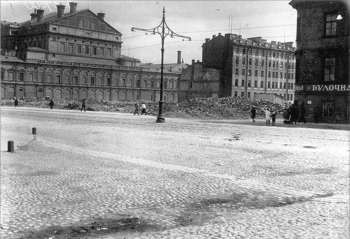 Фотографии Петрограда (Ленинграда) в годы НЭПа. Как выглядела тогда бывшая имперская столица?
