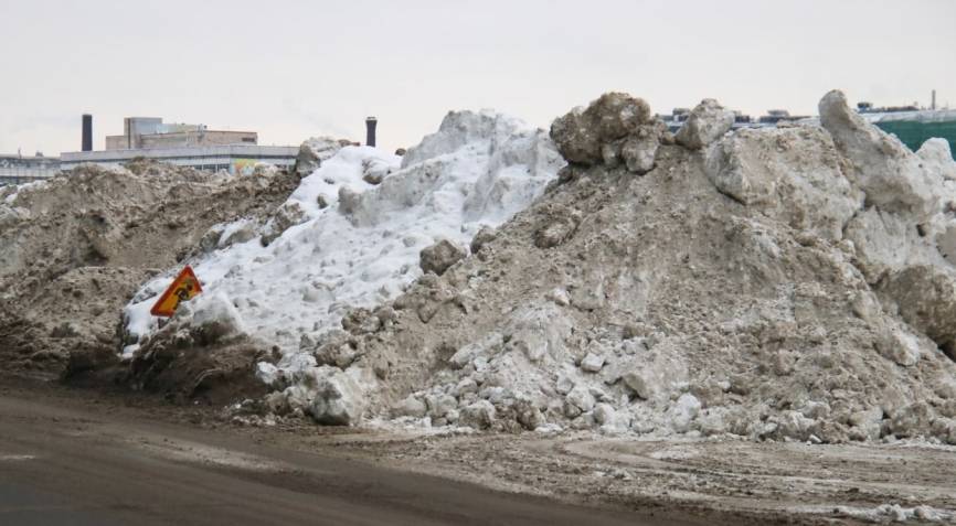 Блогер Манукян: Не понимаю, почему в Москве убирают снег, а в Петербурге — нет Блогер Манукян: Не понимаю, почему в Москве убирают снег, а в Петербурге — нет Общество