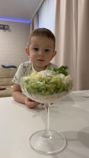 На нашем “Майском Разгрузе” мы с девочками не только очень полезно и вкусно кушаем, а также делимся друг с другом крутыми рецептами.