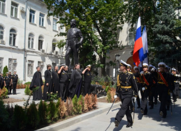 В Севастополе почтили память адмирала Федора Ушакова