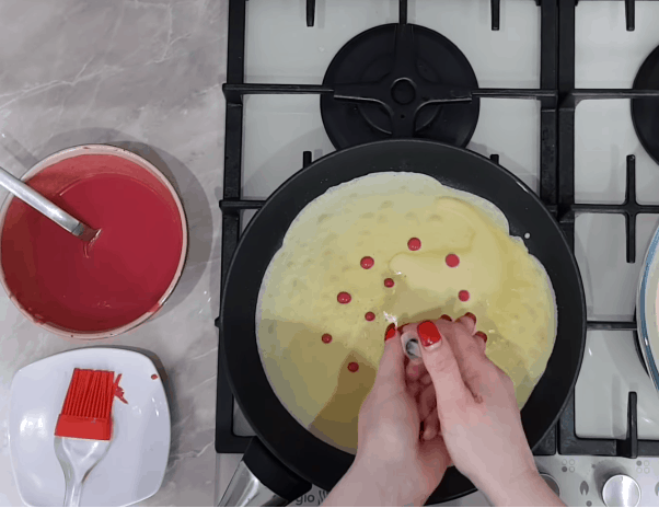 Аппетитные блинчики в горошек: просто и оригинально! Аппетитные блинчики в горошек: просто и оригинально! рецепты