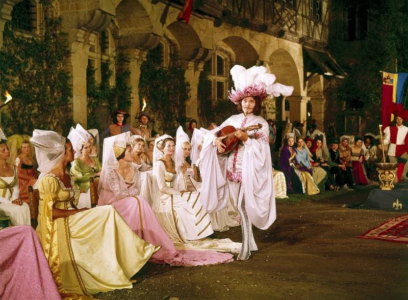 Чулки для рыцарей и чулки для женщин… Чулки для рыцарей и чулки для женщин… история