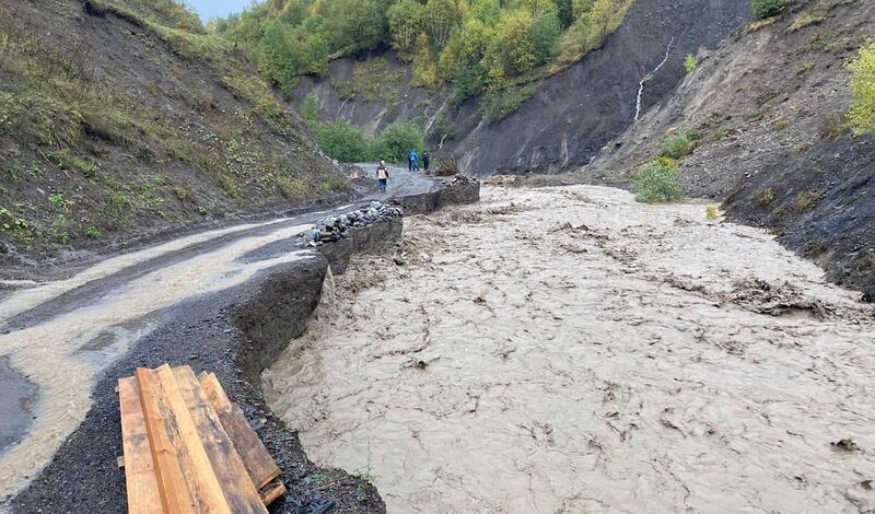 На территорию санатория «Аю-Даг» в крымской Алуште сошел сель