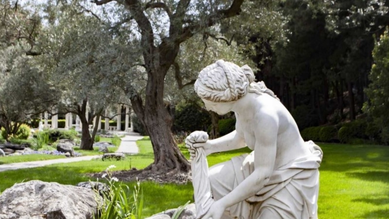 Раньше тут отдыхали только министры, а сегодня любой турист — парк «Парадиз» в Крыму Раньше тут отдыхали только министры, а сегодня любой турист — парк «Парадиз» в Крыму Общество