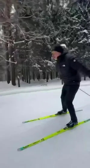 Миллиардер Олег Дерипаска сменил яхту на лыжи instagram (инстаграм),социальная сеть,алекса лесли,анастасия рыбка,борис ельцин,валентин юмашев,г,Москва [1405113],город-курорт Сочи г,о,[95237466],г,Сочи [294728],инспекция пшеничных полей; кубань,спортивный клуб,Краснодарский край [294673],кубань,спортивный клуб,московский государственный университет имени ломоносова (мгу),Олег Дерипаска,Полина Юмашева,Сергей Приходько