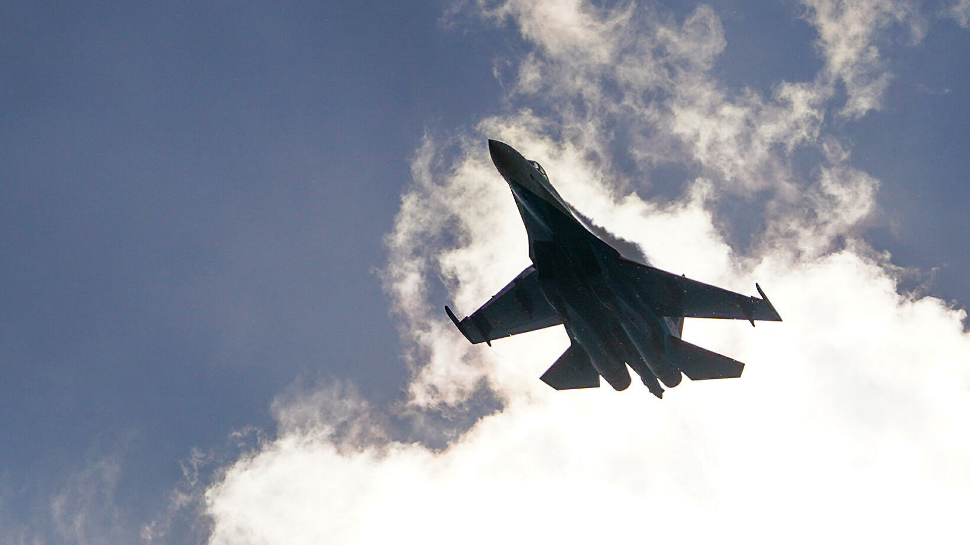 Российские истребители Су-35С отработают полеты на максимальную дальность в Белоруссии