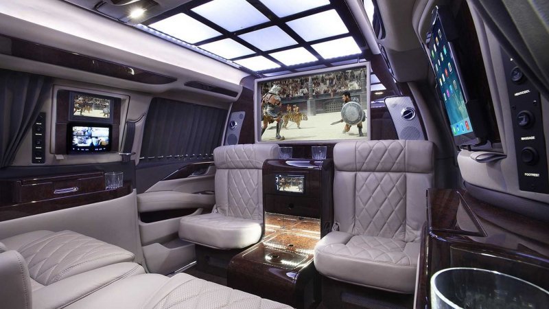 Бронированный Cadillac Escalade с невероятно роскошным салоном Бронированный Cadillac Escalade с невероятно роскошным салоном cadillac escalade