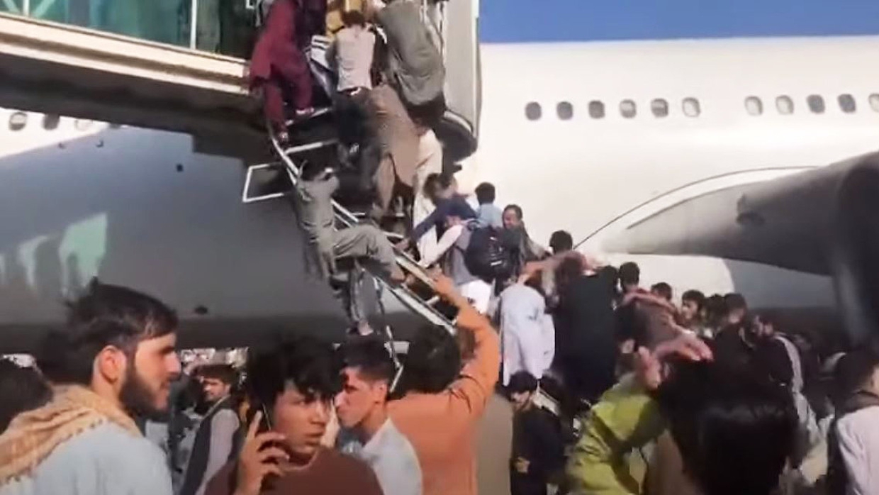 Афганский футболист Заки Анвари погиб во время попытки побега из страны